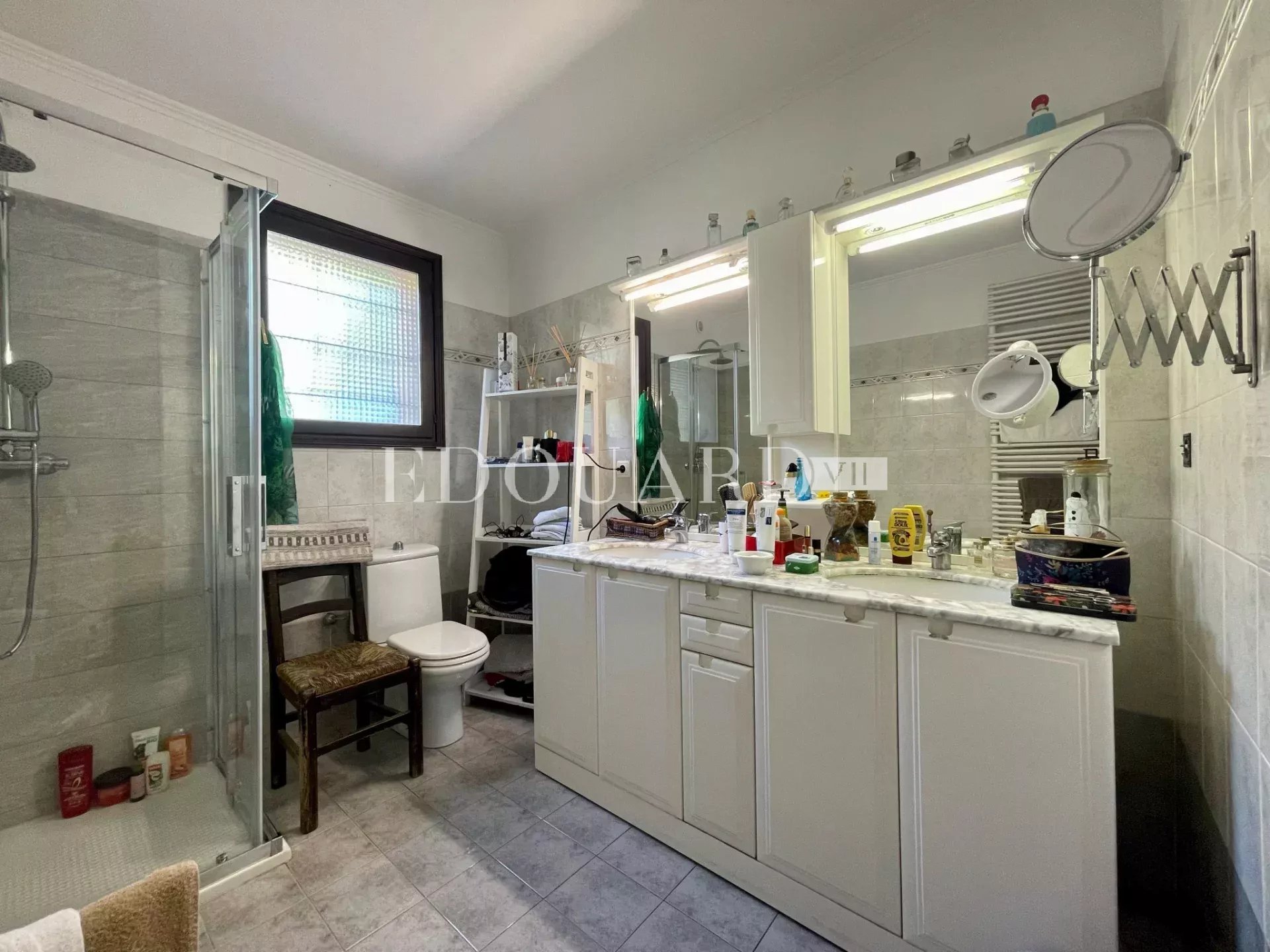 Sur la commune de Gorbio, à vendre maison indépendante avec vaste terrain constructible