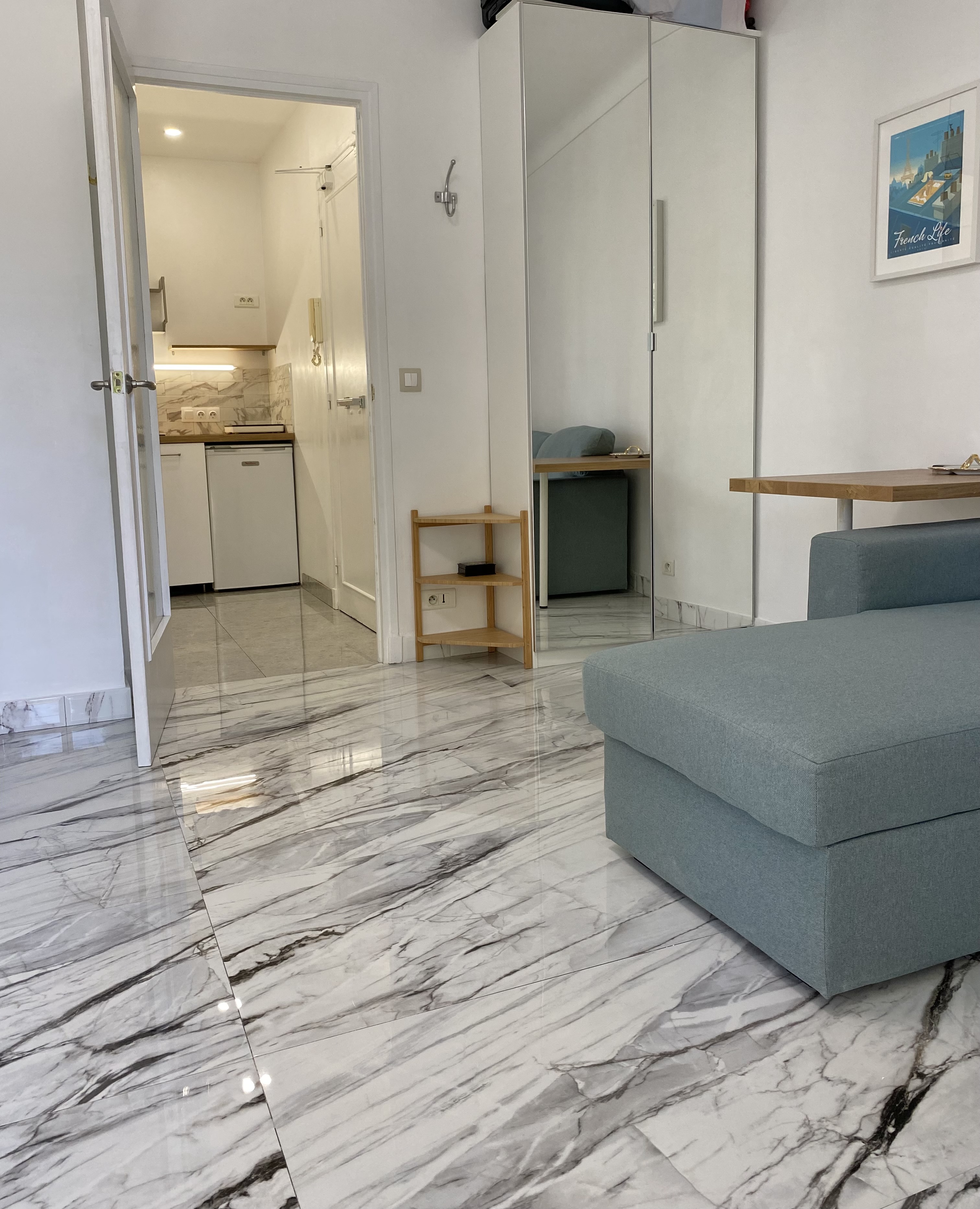 Studio au bord de la mer à Menton — Résidence Palais de la Madone