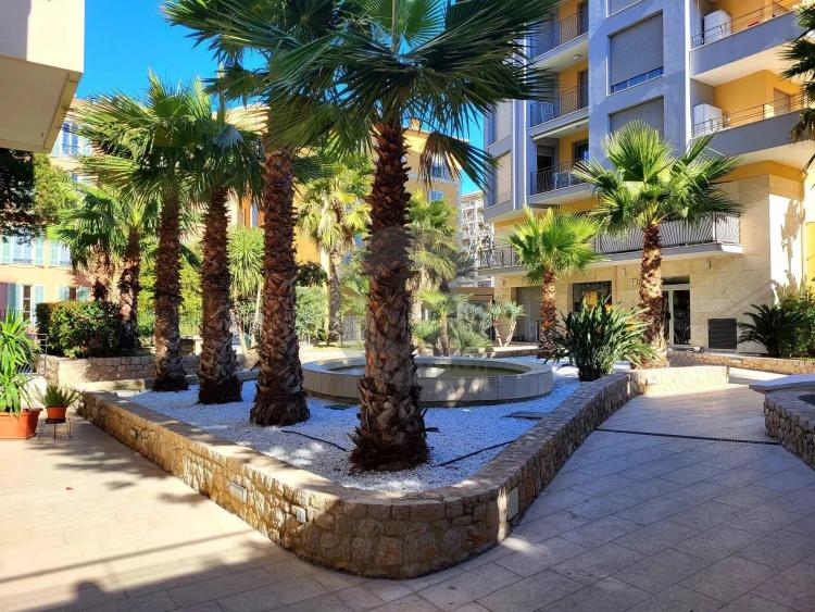 Menton Casino - Coquet studio - Immeuble récent - 100 mt des plages