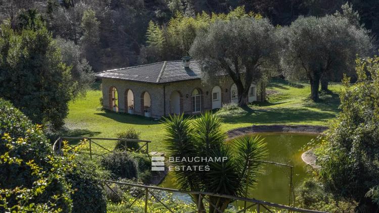 Villa palladienne avec vaste terrain - Menton