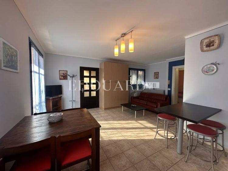 Trois pièces à vendre avec grande terrasse, au cœur du splendide quartier résidentiel de Garavan, exclusivité