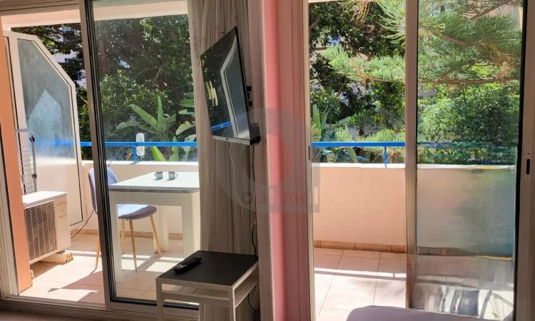 Menton Casino - appartement avec terrasse - vue jardin