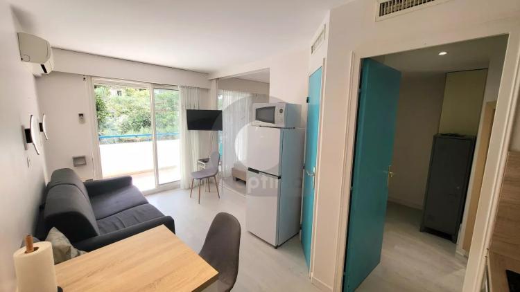 Menton Casino - appartement avec terrasse - vue jardin