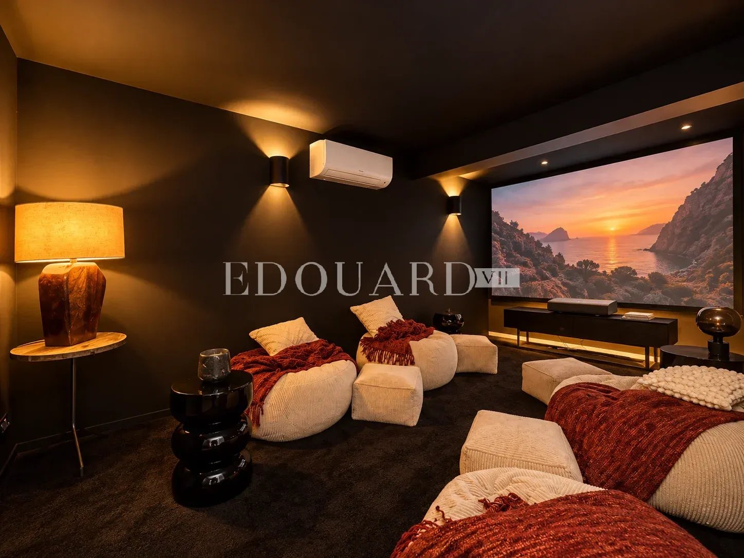 Demeure d’exception avec jardin, piscine, jacuzzi et panorama extraordinaire sur la baie de Menton