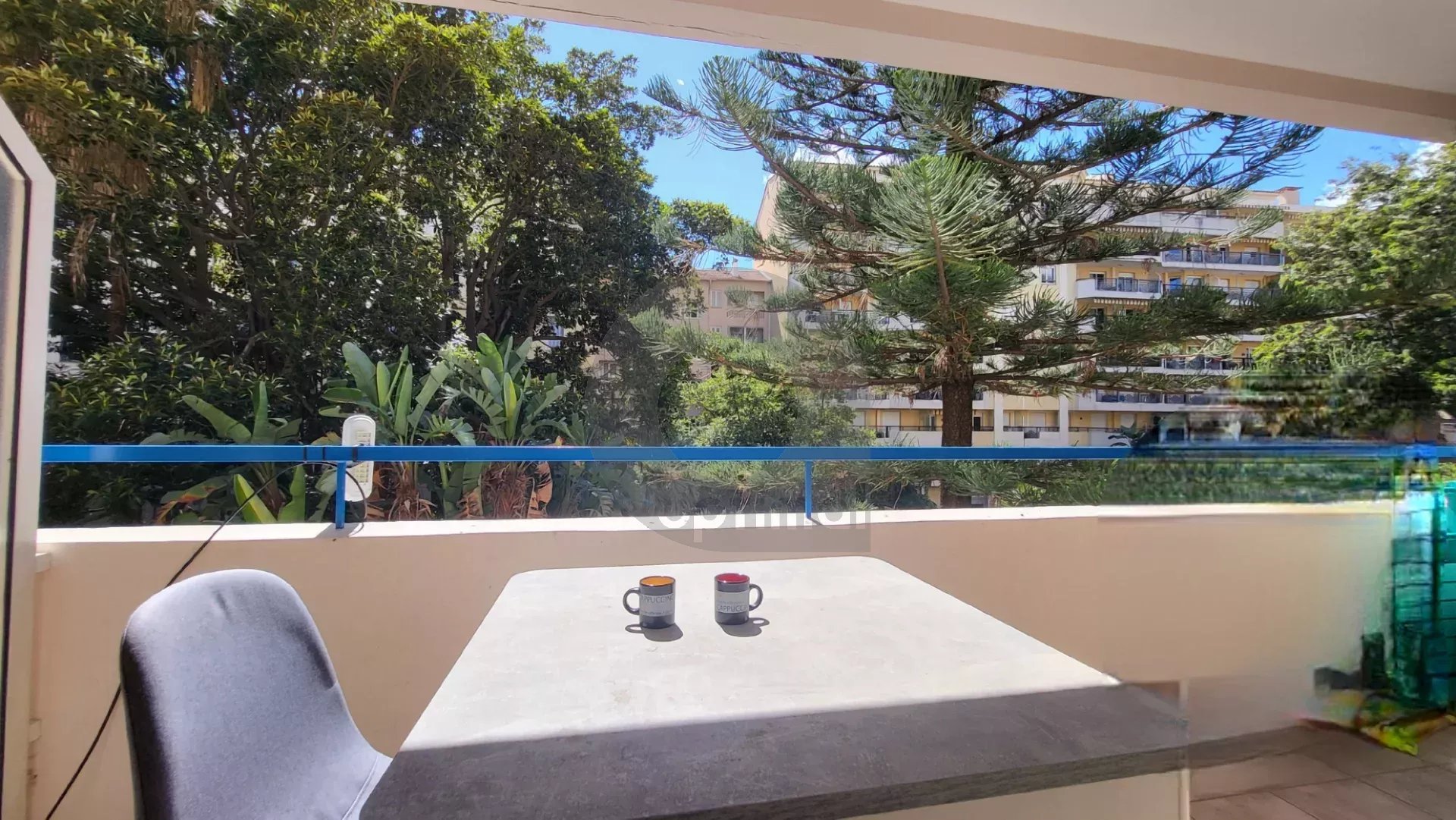 Menton Casino - appartement avec terrasse - vue jardin