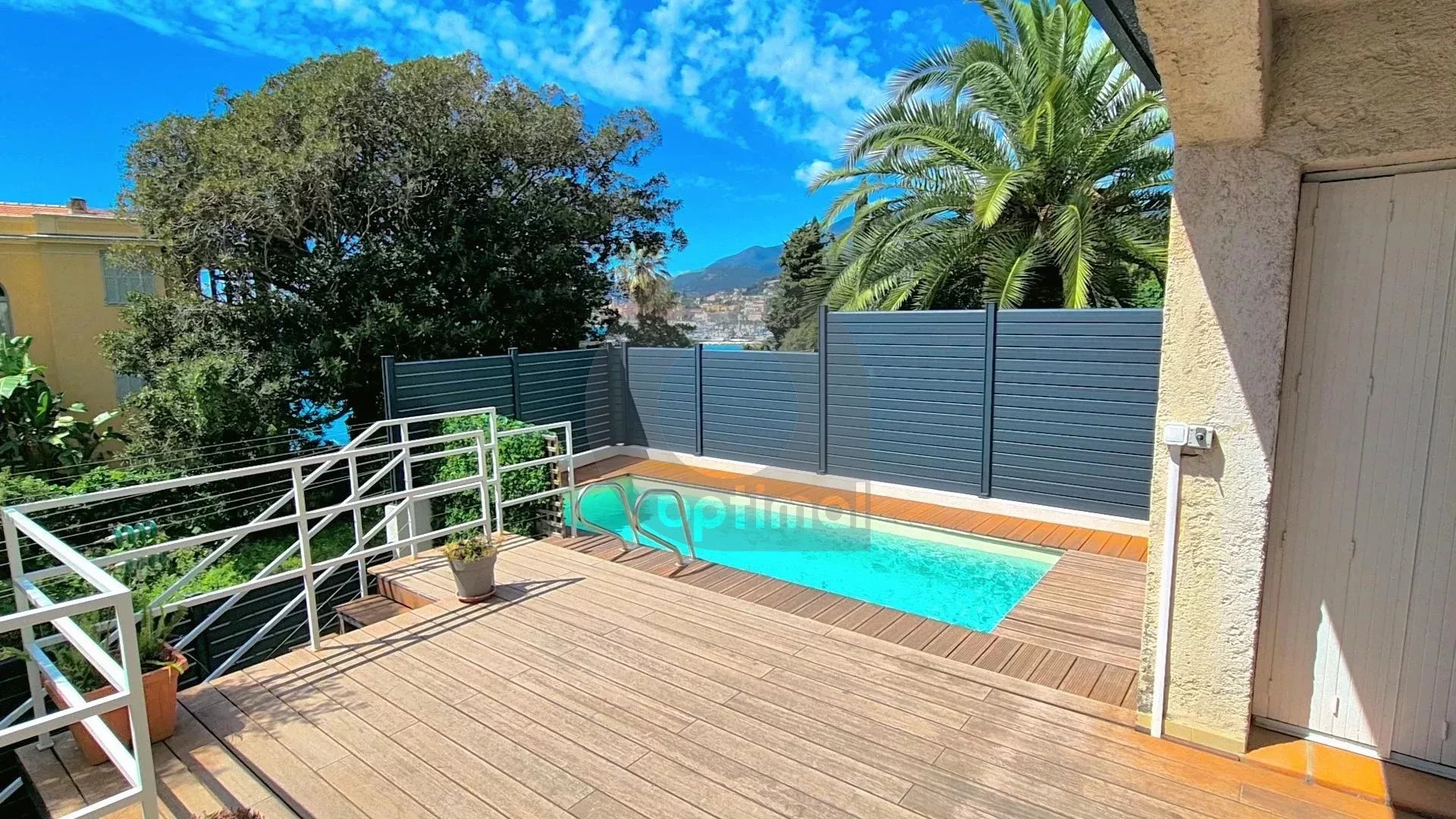 ? Charmante Maison de Ville mitoyenne avec Vue –Mer et Menton Quartier Garavan, Menton