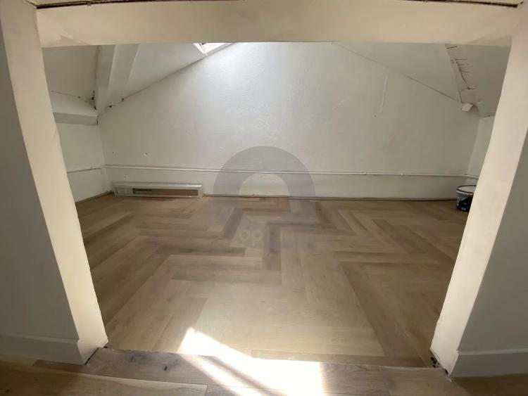 A VENDRE MENTON CENTRE 3P DERNIER ETAGE 62M2 AVEC TERRASSE 38M2