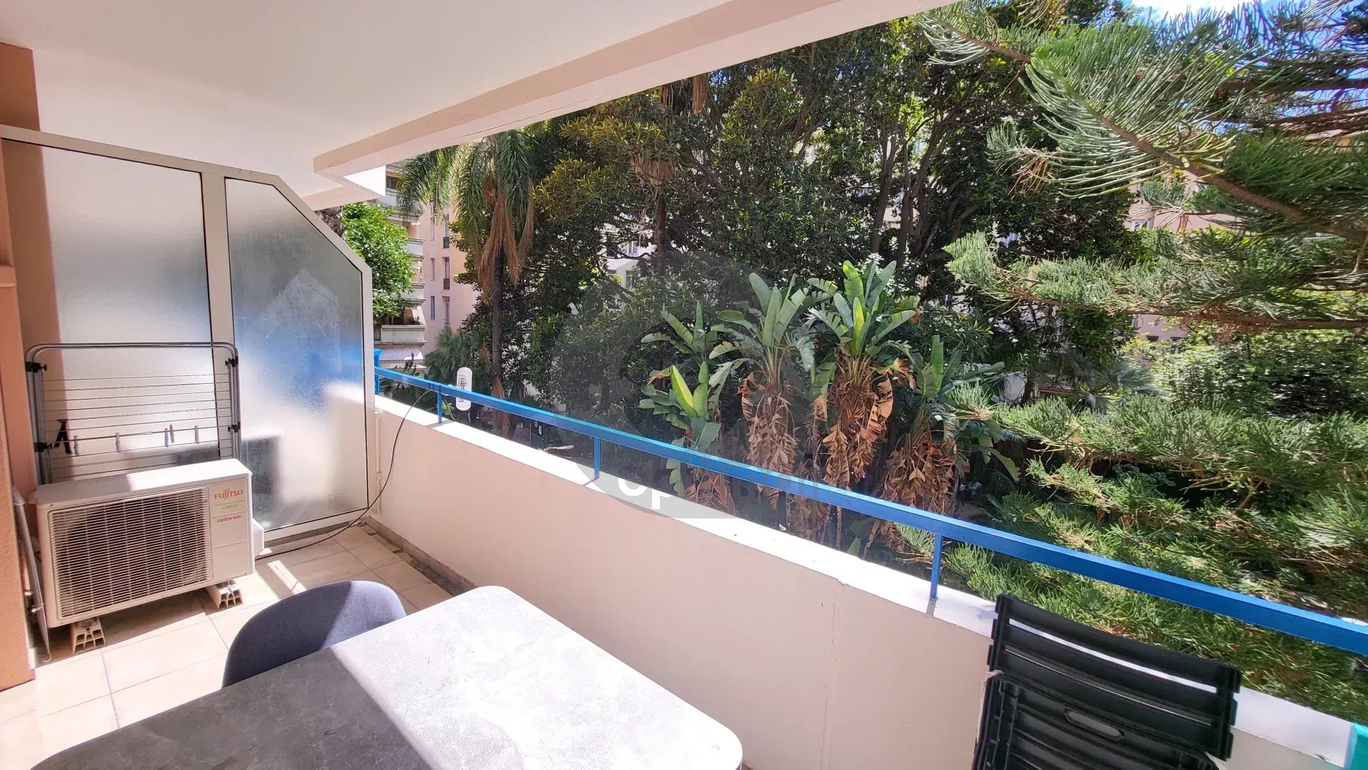 Menton Casino - appartement avec terrasse - vue jardin