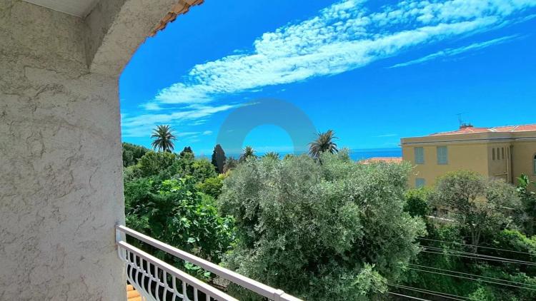 ? Charmante Maison de Ville mitoyenne avec Vue –Mer et Menton Quartier Garavan, Menton