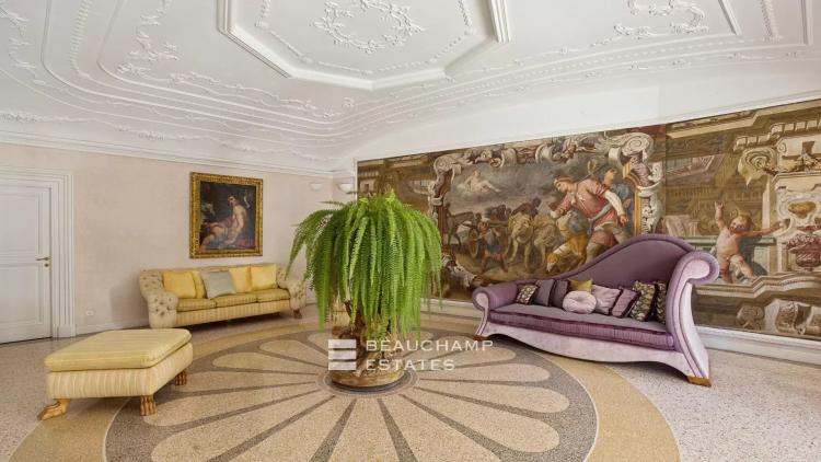 Villa palladienne avec vaste terrain - Menton