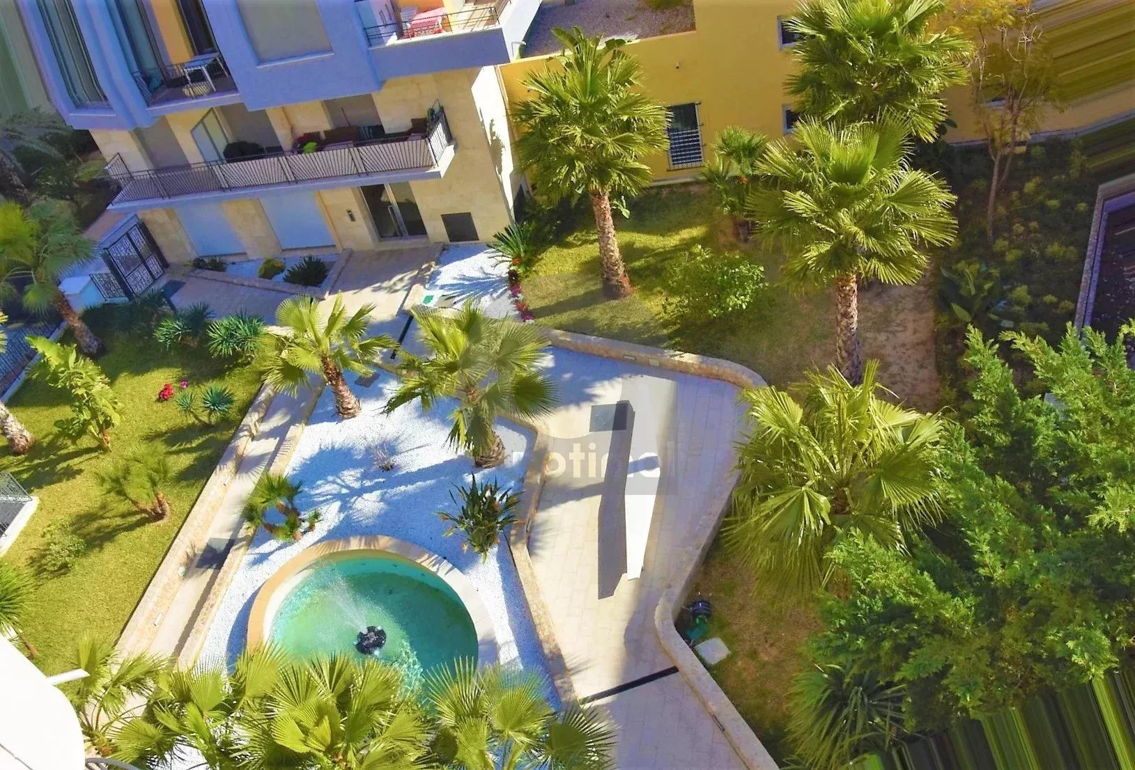 Menton Casino - Coquet studio - Immeuble récent - 100 mt des plages