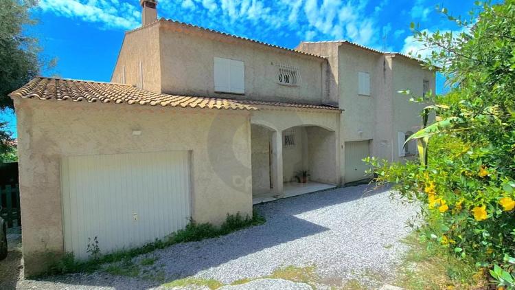 ? Charmante Maison de Ville mitoyenne avec Vue –Mer et Menton Quartier Garavan, Menton
