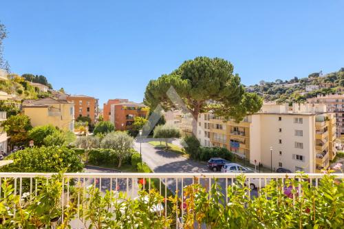 Menton Borrigo - Appartement 4 pièces traversant