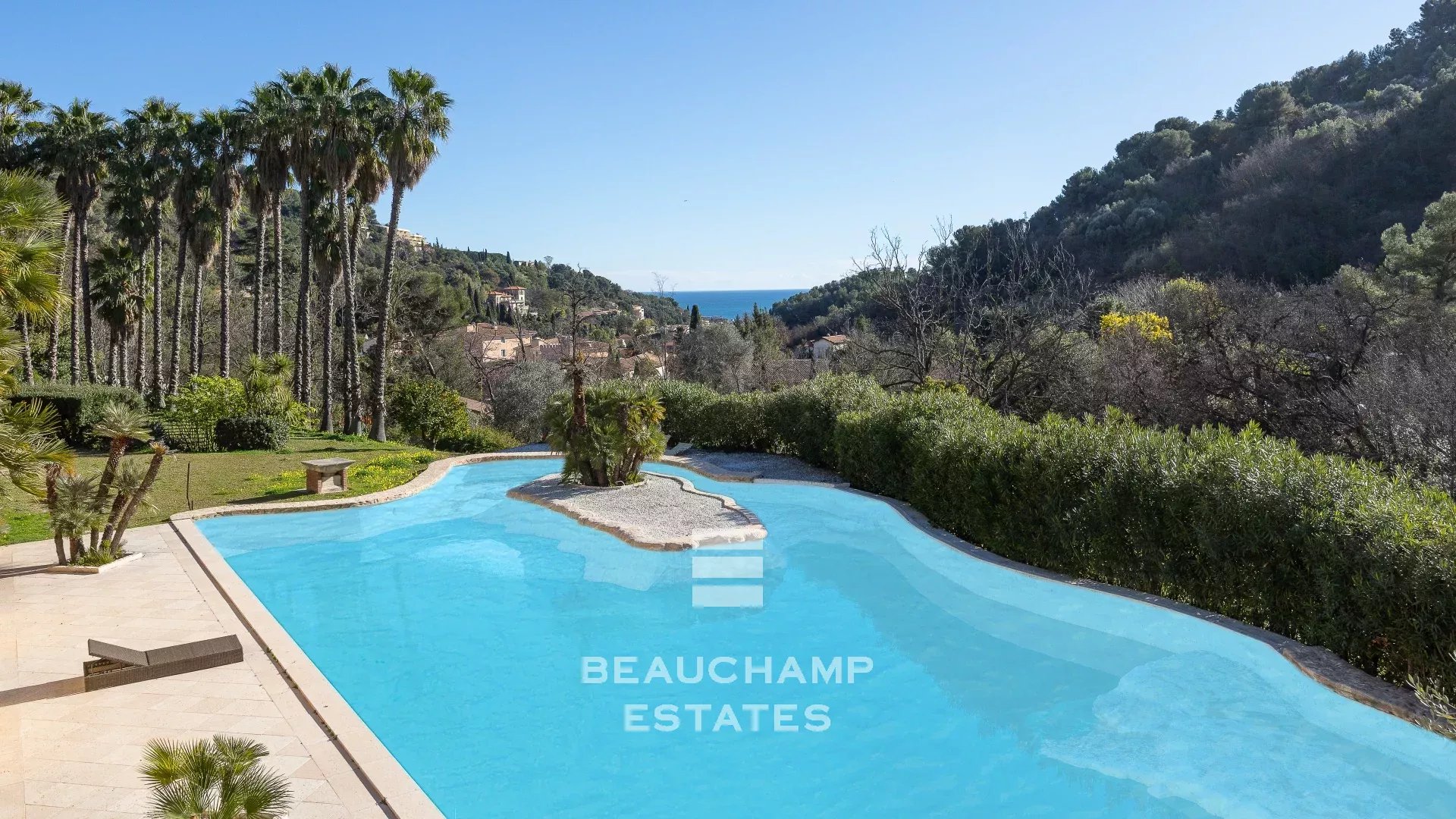 Villa palladienne avec vaste terrain - Menton