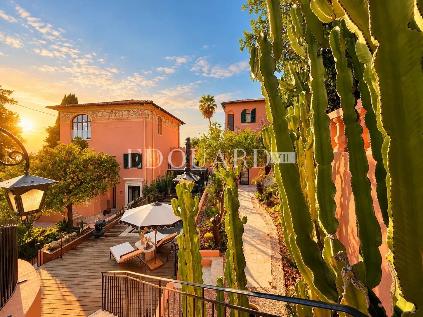 Demeure d’exception avec jardin, piscine, jacuzzi et panorama extraordinaire sur la baie de Menton